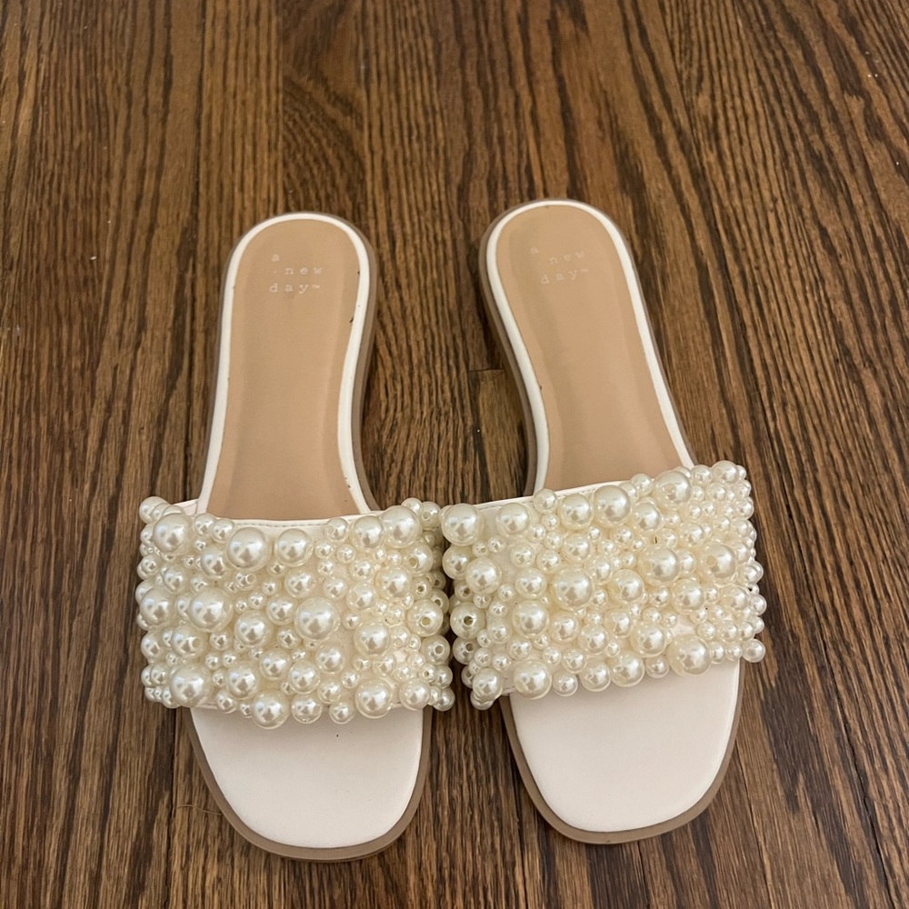 Target pearl slides
